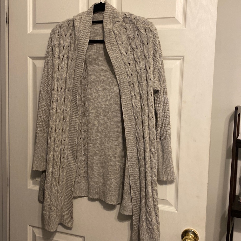 Ladies’ light weight sweater cardigan